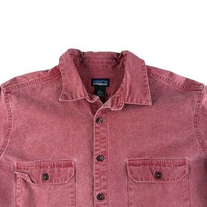 Patagonia Mens Large Red Denim Work Shirt Button Front Long Sleeve Made in Macau